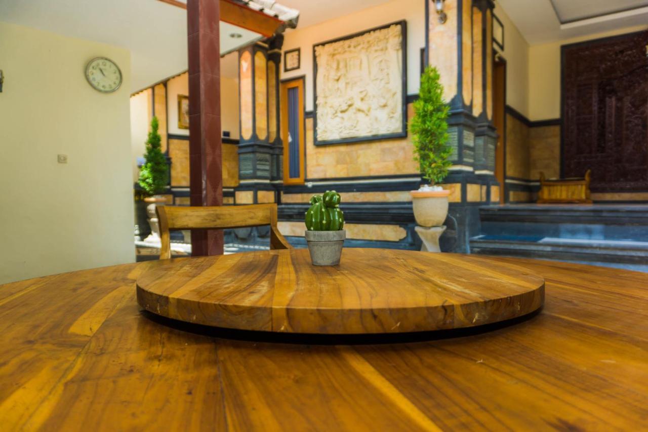 Hotel Cakra House Denpasar Zewnętrze zdjęcie