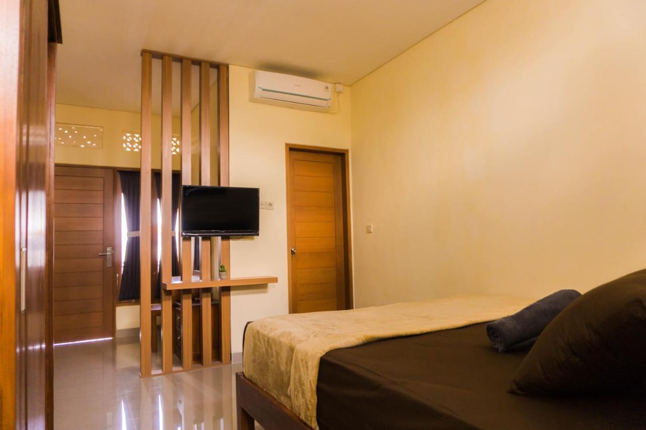 Hotel Cakra House Denpasar Zewnętrze zdjęcie